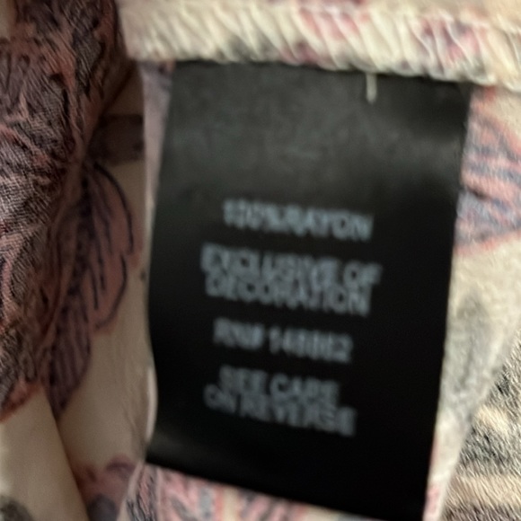 NWT Torrid Top Boho Floral Long Ballon Sleeve Top Embroidered Sz 5 - Picture 16 of 16